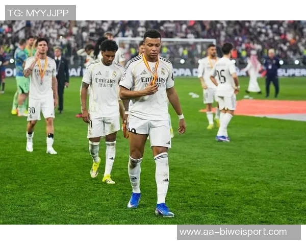 世体分析皇萨对决阵容姆巴佩未能带队战胜巴萨的原因与影响