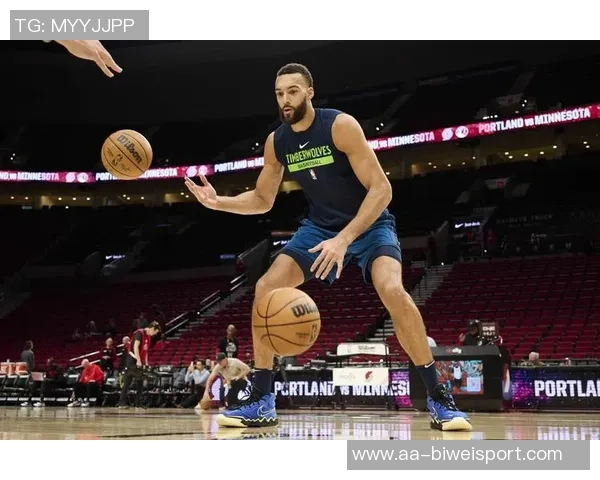 芬奇谈戈贝尔缺席第四节防守困境球队内线失守亟需调整策略