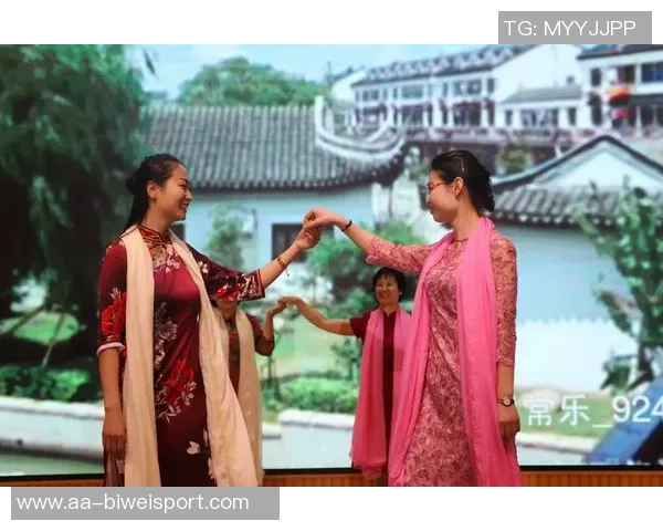 贺信传情寄祝福庆祝佳节共迎美好未来的温馨寄语